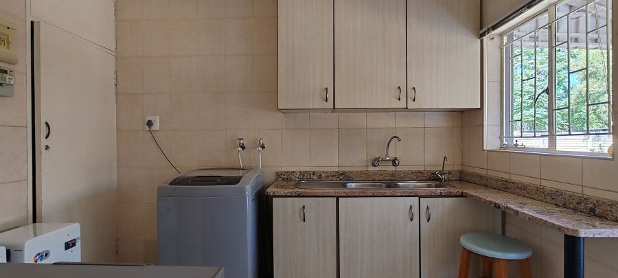 5 Bedroom Property for Sale in Parys Free State